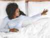 mujer-sola-cama-olvidar-pareja